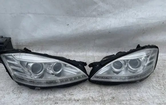 Mercedes-Benz S W221 Headlight/headlamp