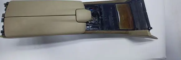 Mercedes-Benz E W212 Armrest A2126801550MERC2 A2126801550