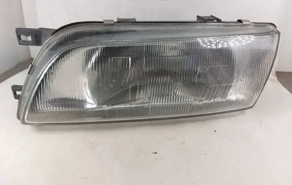 Nissan Almera Headlight/headlamp 082151168