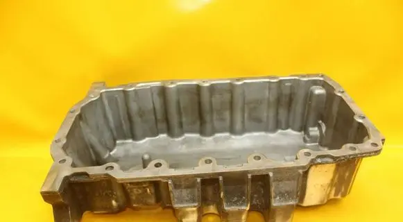 Volkswagen PASSAT B6 Oil sump 03G103603Q