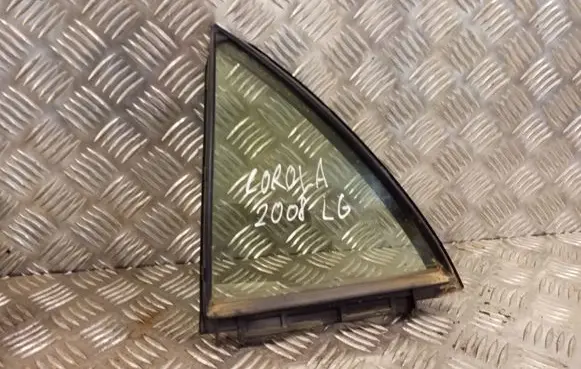 Toyota Corolla E140 E150 Rear vent window glass 6818912330