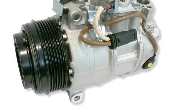 Mercedes-Benz C AMG W204 Air conditioning (A/C) compressor (pump) 4472807090 0032309011 4471607071