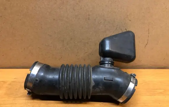Subaru Impreza II Air intake hose/pipe