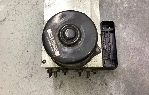 Mercedes-Benz C W203 ABS Pump A0044310412 0043921492010273 10020403734