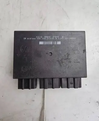 Seat Toledo II (1M) Comfort/convenience module 1C0959799E