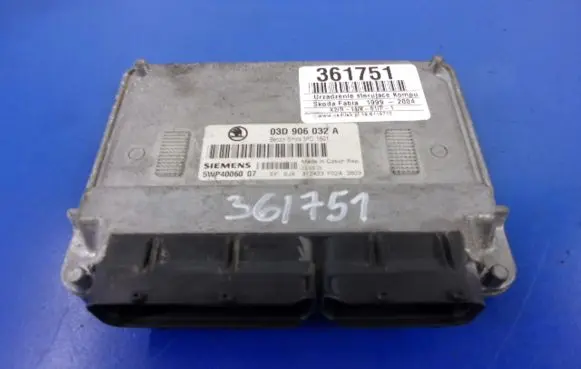 Skoda Fabia Mk1 (6Y) Engine control unit/module ECU 03D906032A