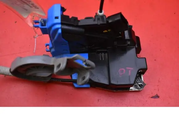 KIA Ceed Rear door lock 81420-A2400
