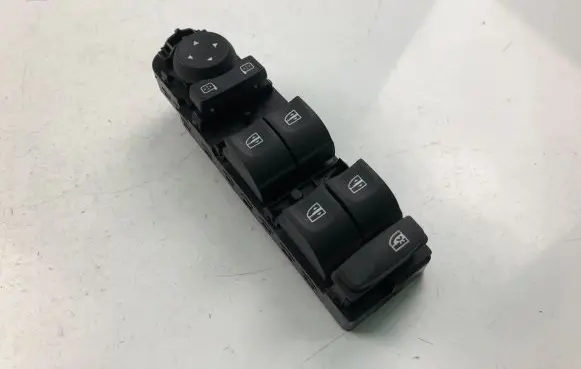 Renault Laguna III Electric window control switch E30169