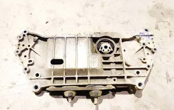 Volkswagen Touran I Front subframe