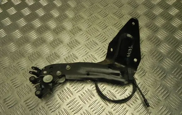 Dodge Caravan Front door upper hinge 920AG T6177