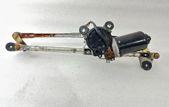 Alfa Romeo 147 Front wiper linkage