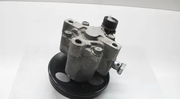 Opel Insignia A Power steering pump 13309333 7LB1100122 A18XER