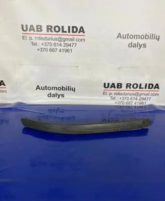 Front bumper splitter molding
