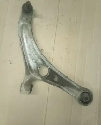 Hyundai i40 Front lower control arm/wishbone A6082M