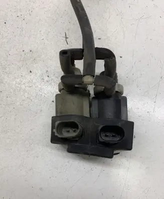 Audi A6 S6 C5 4B Turbo solenoid valve 059906629B