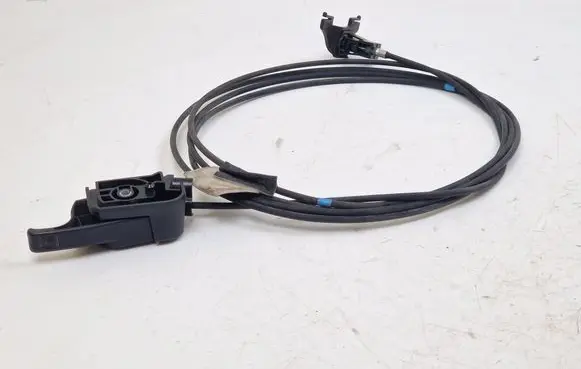 Mitsubishi Outlander Fuel cap flap release cable