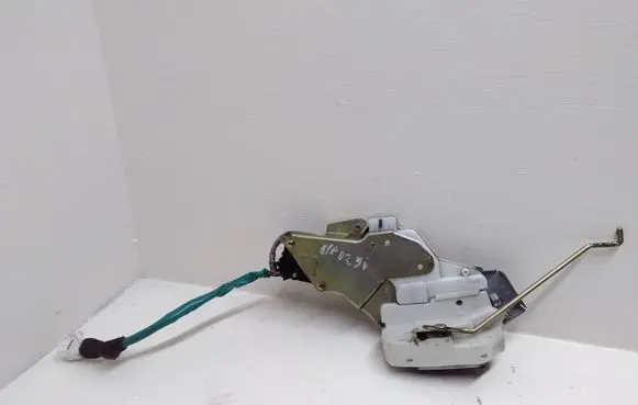 Opel Agila A Rear door lock
