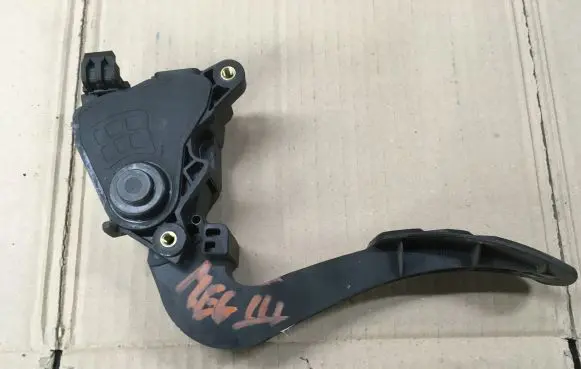 Renault Megane IV Accelerator throttle pedal