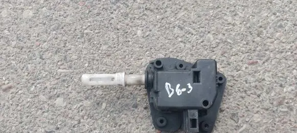 Audi A4 S4 B6 8E 8H Tailgate boot lock/latch motor 8E9827833