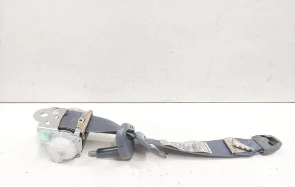 Toyota RAV 4 (XA20) Rear seatbelt 7J4580 C085407 239109