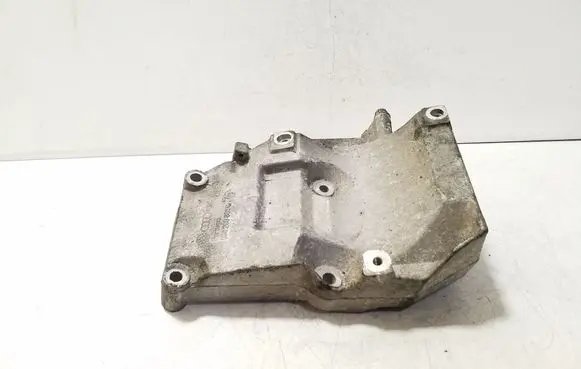 Audi A4 S4 B6 8E 8H A/C compressor mount bracket 038260885C