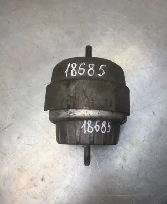 Audi A6 S6 C6 4F Engine mount bracket 4F01993826