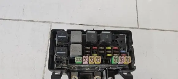 Ford Transit Fuse box set 6C1T14A067AA K067N