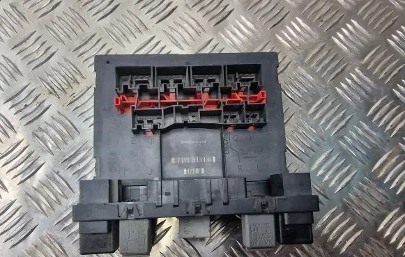 Volkswagen PASSAT B6 Comfort/convenience module 3C8937049D