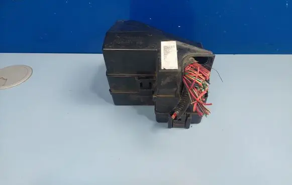 Jaguar S-Type Fuse module 71543150 XW4T14A003E