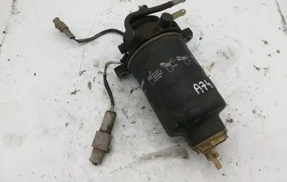 Toyota 4 Runner N120 N130 Fuel filter 2330054700