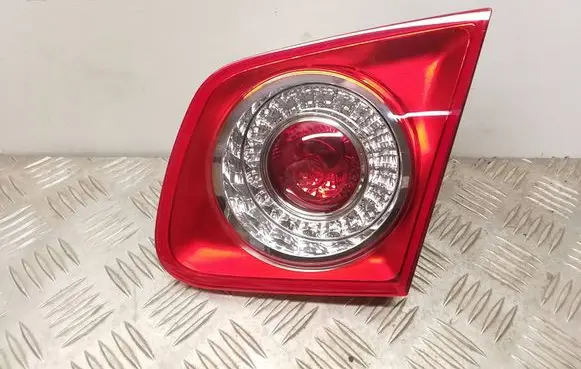 Volkswagen PASSAT B6 Tailgate rear/tail lights 1K5945094