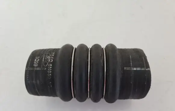 Ford Focus Intercooler hose/pipe XS4Q6N650AC