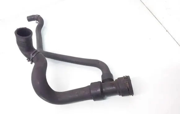 Volkswagen PASSAT B5 Engine coolant pipe/hose 8D0121055F