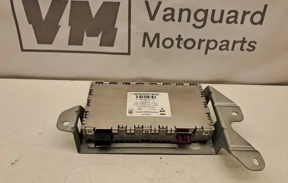 Mercedes-Benz E W212 Antenna control unit A1669003407