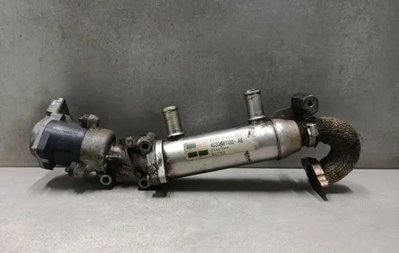 Peugeot 607 EGR valve cooler 4U3Q9Y493AK