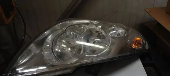 Renault Master III Headlight/headlamp 260100049R 1ER01011702