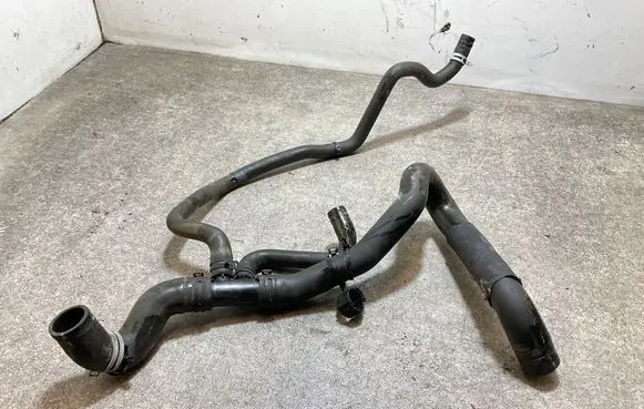 Ford Puma Engine coolant pipe/hose