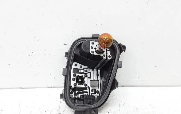 Seat Arona Tail light bulb cover holder 6F9945258