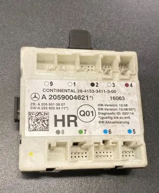Mercedes-Benz C AMG W205 Door control unit/module A2059004621 A2229025411 A2059010607