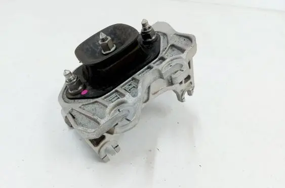 Dacia Duster III Gearbox mounting bracket 112531080R