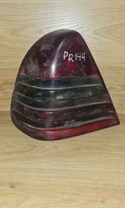 Mercedes-Benz C W202 Rear/tail lights 2028200964