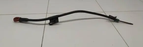 Peugeot 308 Oil level dip stick 9807011780