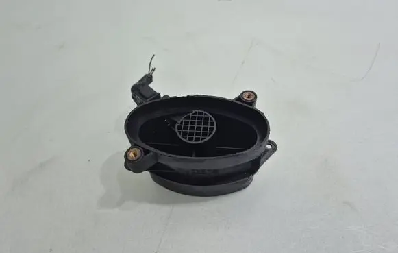 BMW 5 E60 E61 Mass air flow meter 7788744