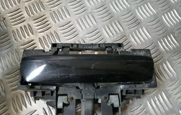 Audi A8 S8 D3 4E Rear door exterior handle 4E0949137