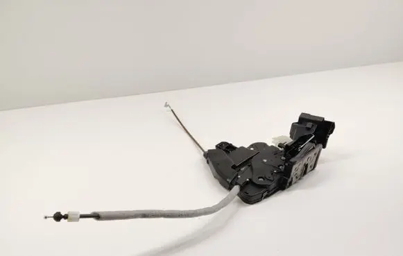 Mercedes-Benz C W206 Front door lock A1770032899 A0997204902