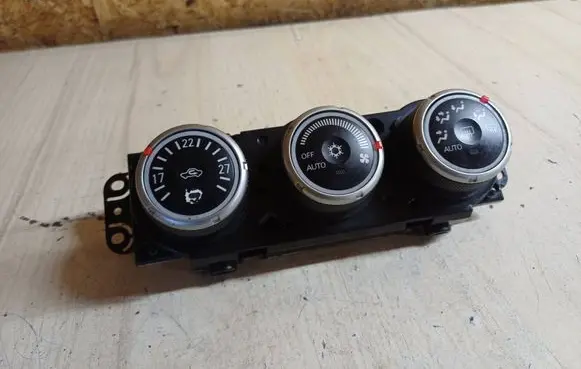 Mitsubishi Outlander Climate control unit 7820A115XB 3862141 7L17A