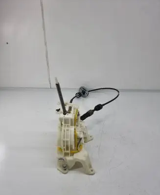 KIA Sorento Gear shifter/selector 46700C5XXX