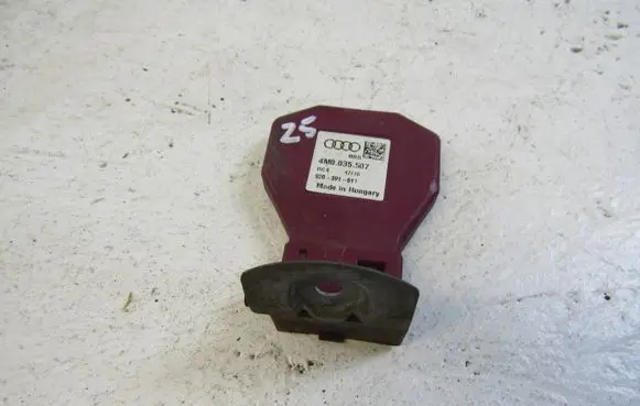 Audi A4 S4 B9 Aerial antenna amplifier 4M0035507