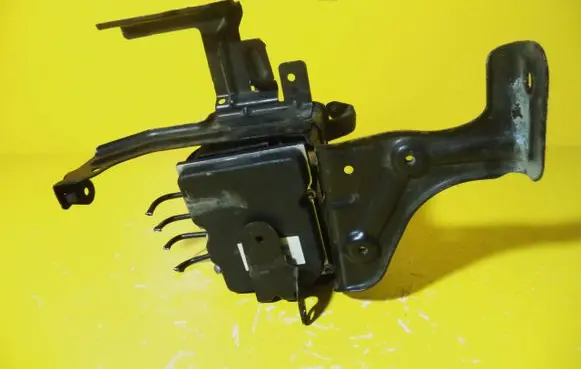 Audi A4 S4 B7 8E 8H Master brake cylinder
