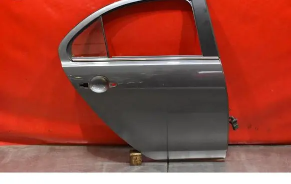 Rear door